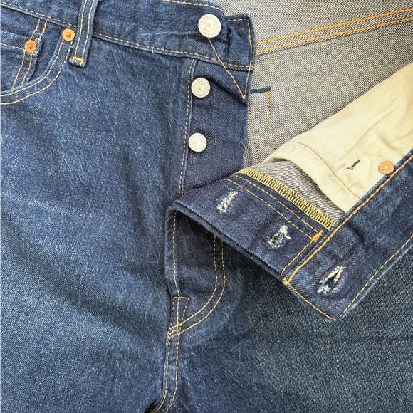 Levi’s 501 ‘93 Premium Shorts Men’s  36 Button Fly Raw Hem 90s Grunge Skater - Picture 12 of 12